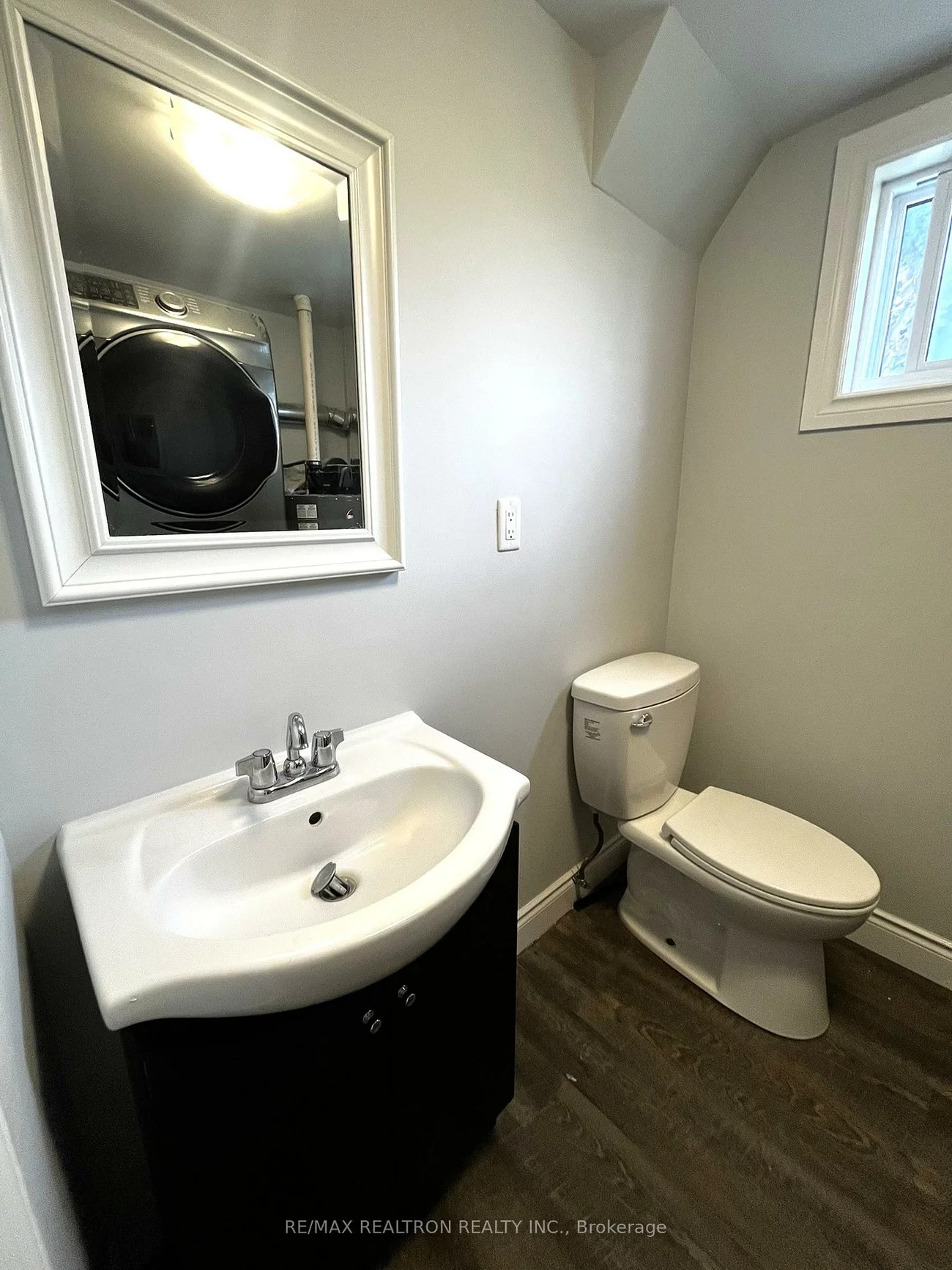256, Dunlop, City Centre, Barrie