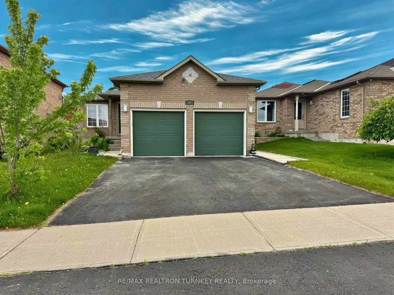 31, Michelle, Painswick South, Barrie