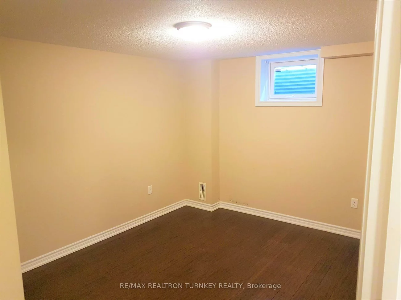 31, Michelle, Painswick South, Barrie