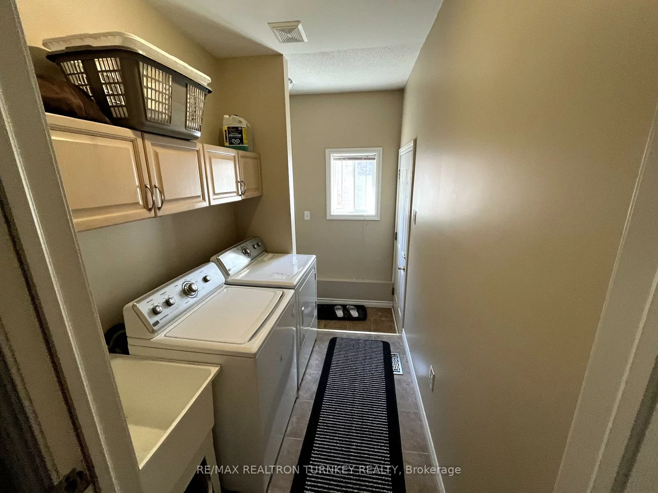 31, Michelle, Painswick South, Barrie