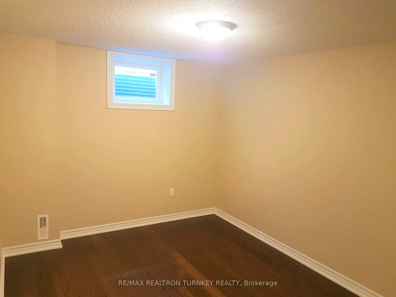 31, Michelle, Painswick South, Barrie
