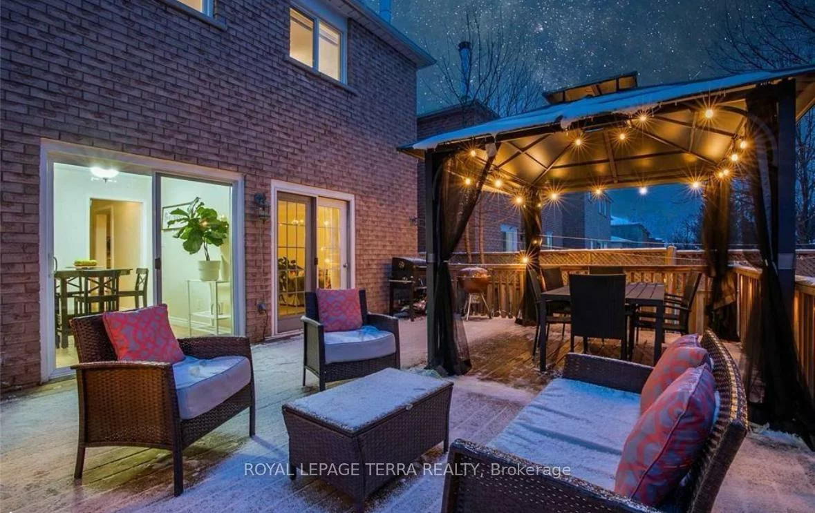 44, Carruthers, Grove East, Barrie