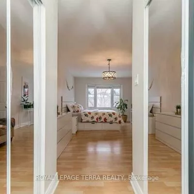 44, Carruthers, Grove East, Barrie