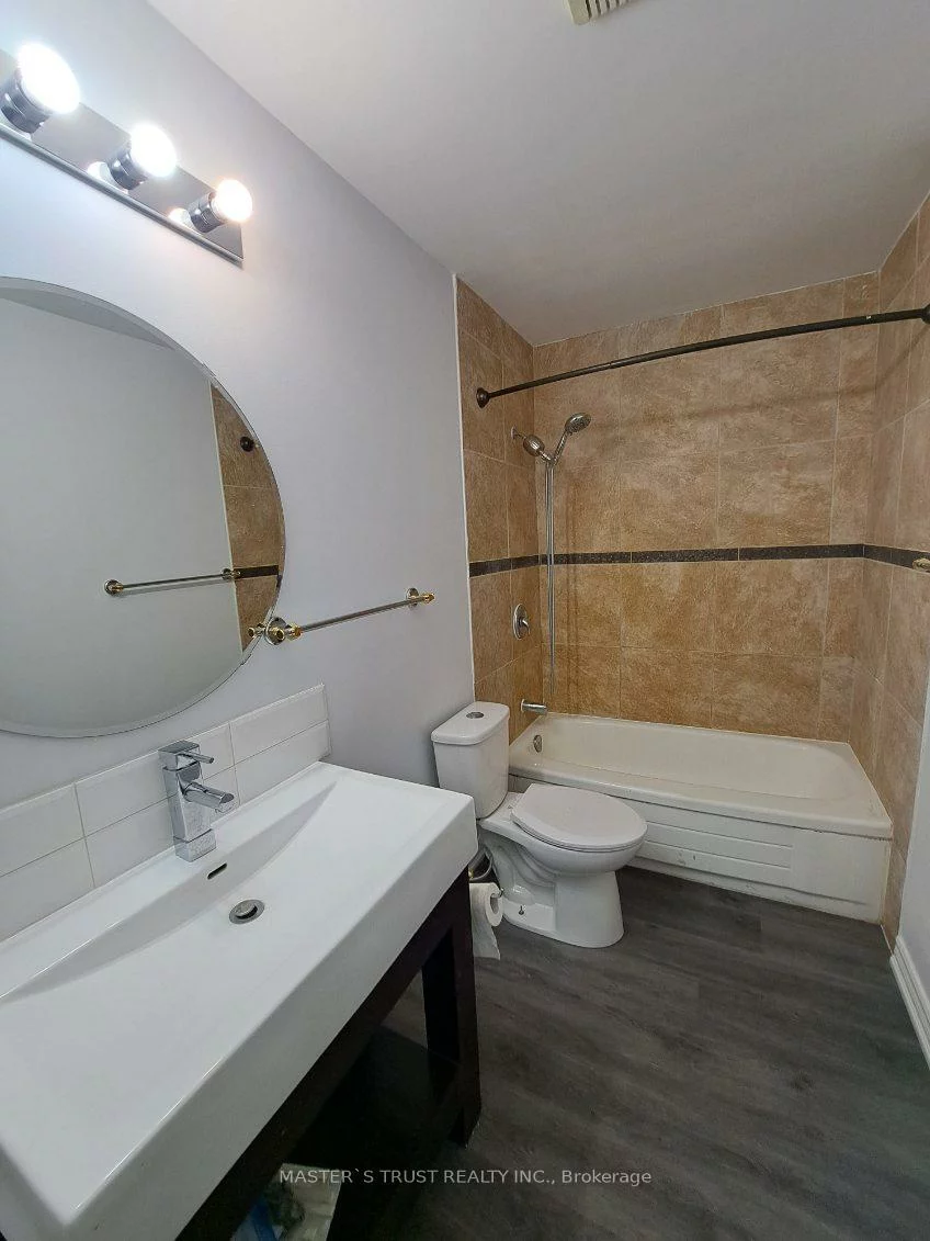 22, Brennan, South Shore, Barrie