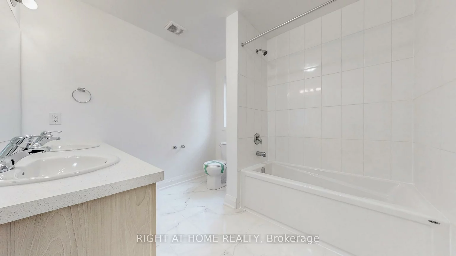 19, Barnyard, Rural Barrie Southeast, Barrie