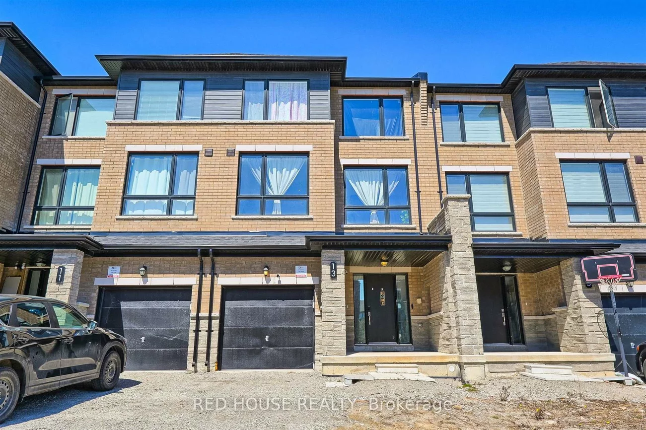 13, Blue Forest, Innis-Shore, Barrie