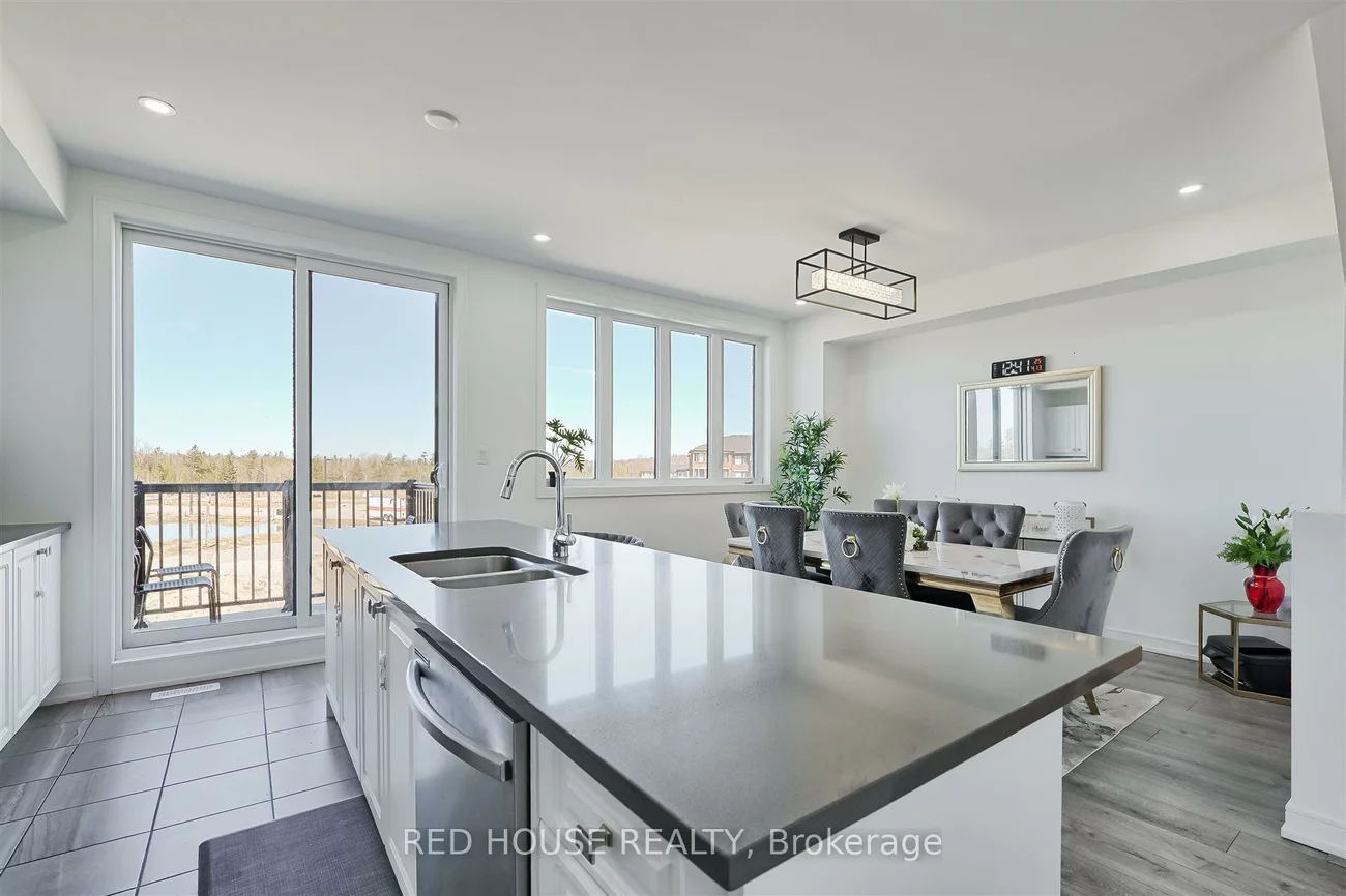 13, Blue Forest, Innis-Shore, Barrie