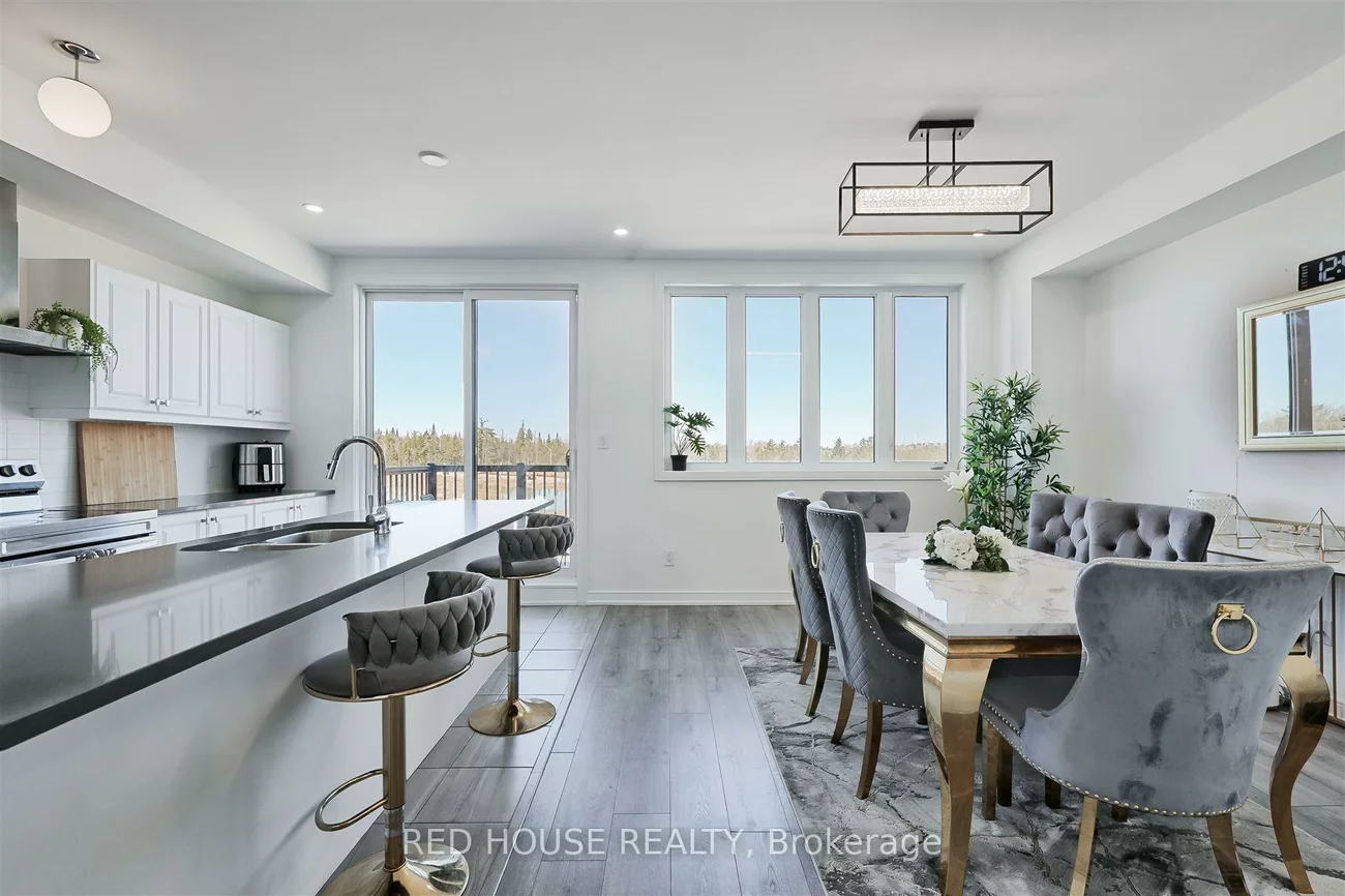 13, Blue Forest, Innis-Shore, Barrie
