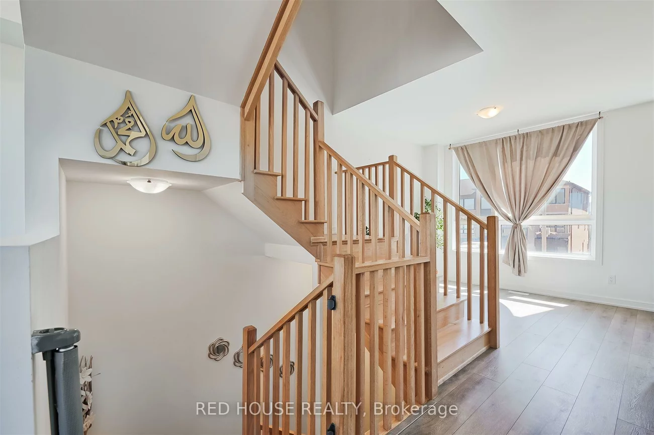 13, Blue Forest, Innis-Shore, Barrie