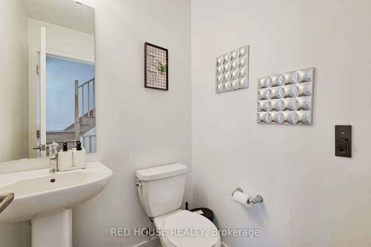 13, Blue Forest, Innis-Shore, Barrie