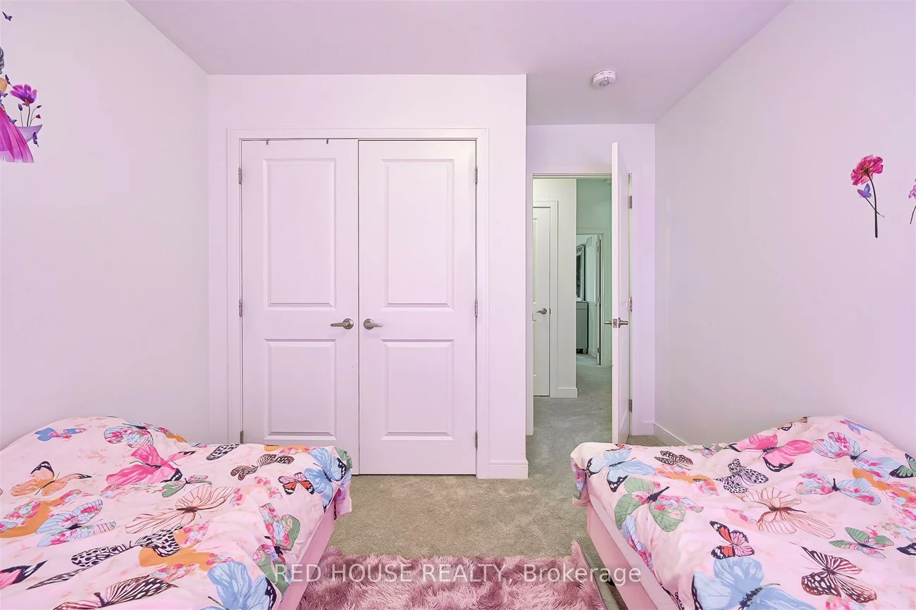 13, Blue Forest, Innis-Shore, Barrie