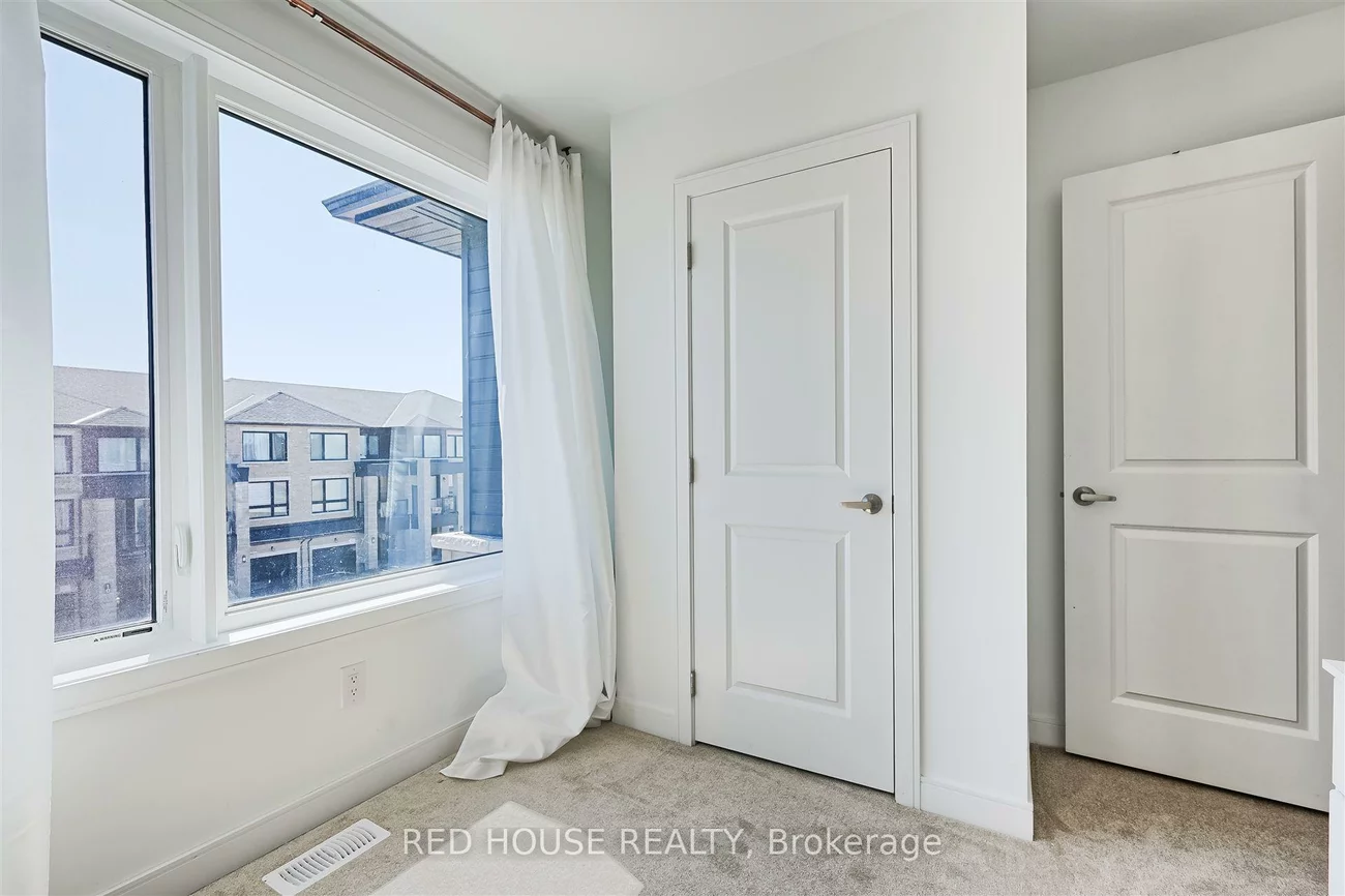 13, Blue Forest, Innis-Shore, Barrie