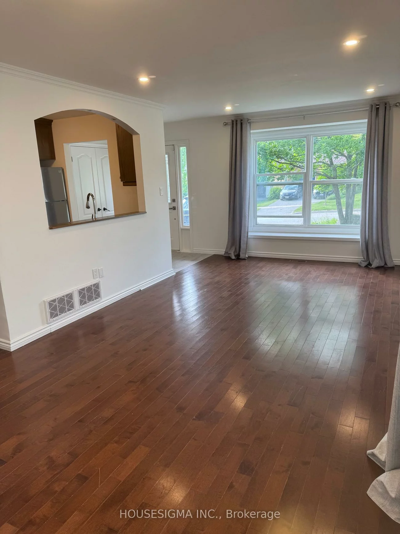 51, Gosney, Painswick North, Barrie