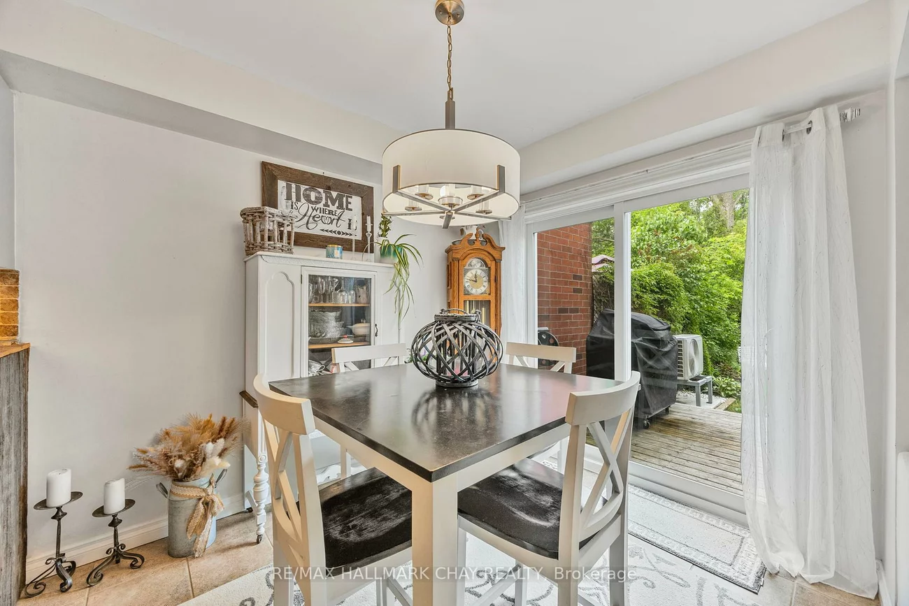 44, Pickett, Innis-Shore, Barrie