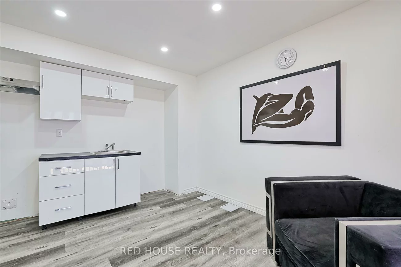 13, Blue Forest, Innis-Shore, Barrie