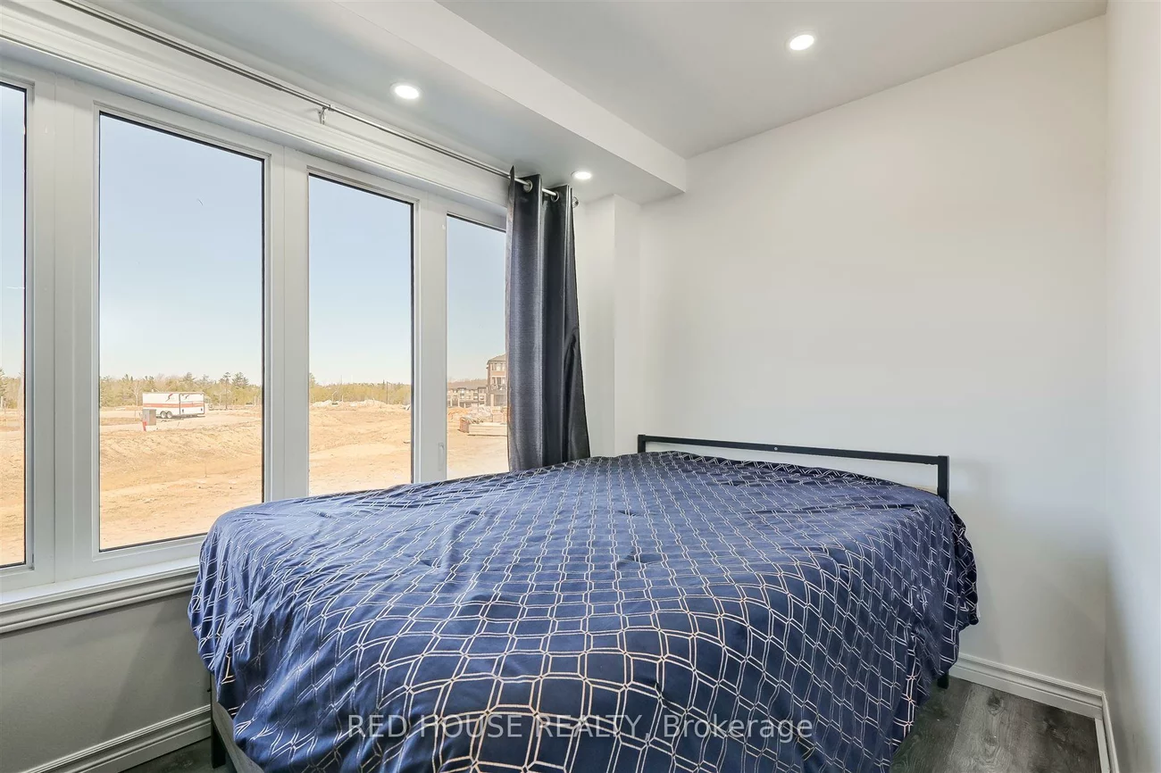 13, Blue Forest, Innis-Shore, Barrie