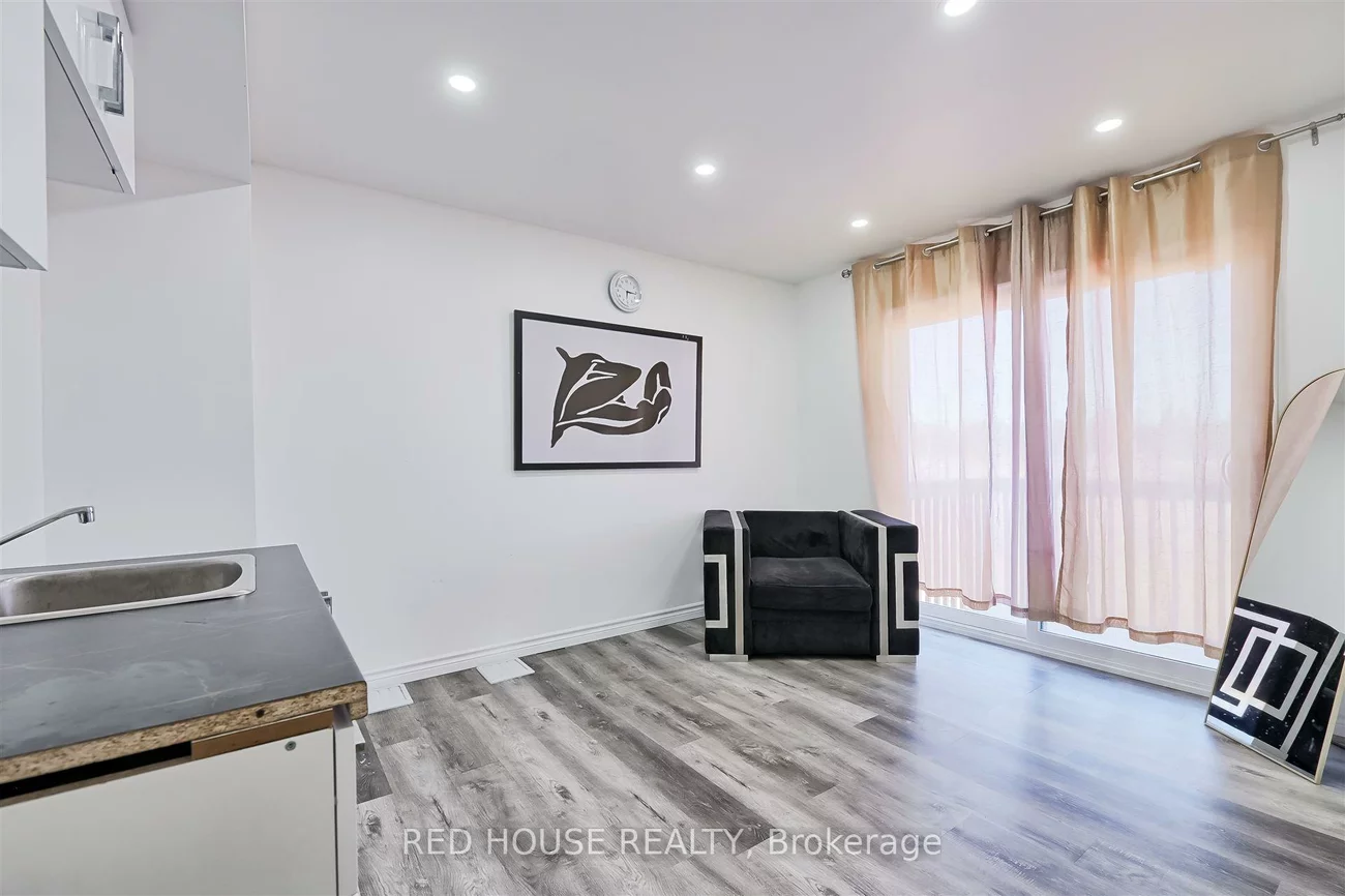 13, Blue Forest, Innis-Shore, Barrie