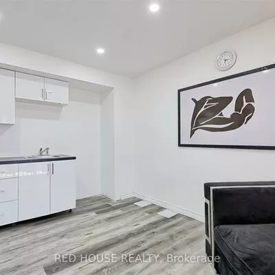 13, Blue Forest, Innis-Shore, Barrie