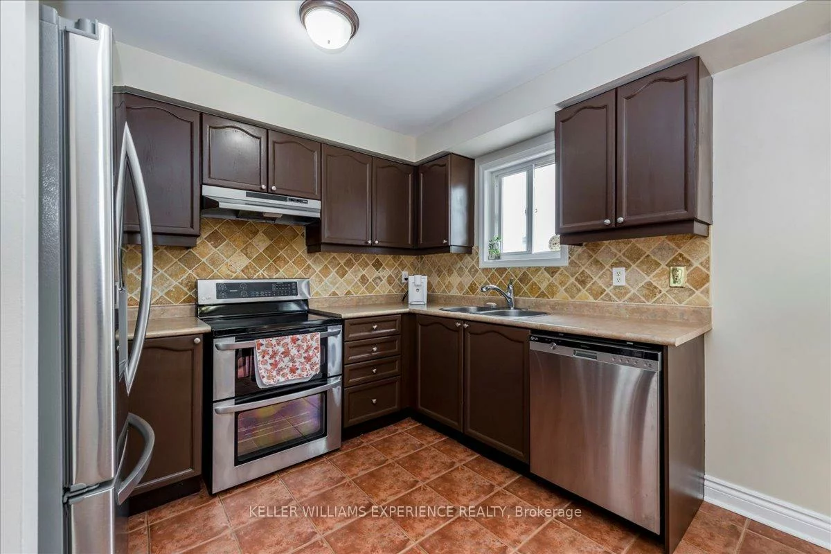 39, Coleman, Edgehill Drive, Barrie