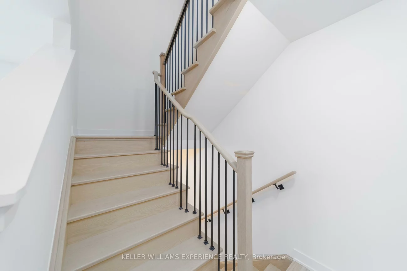 38, Hay, Innis-Shore, Barrie