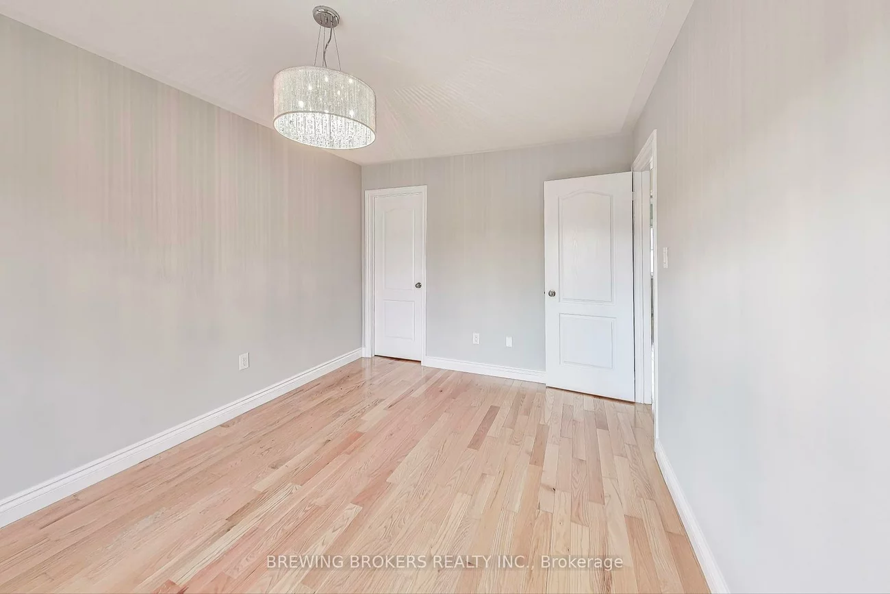33, Pearcey, West Bayfield, Barrie