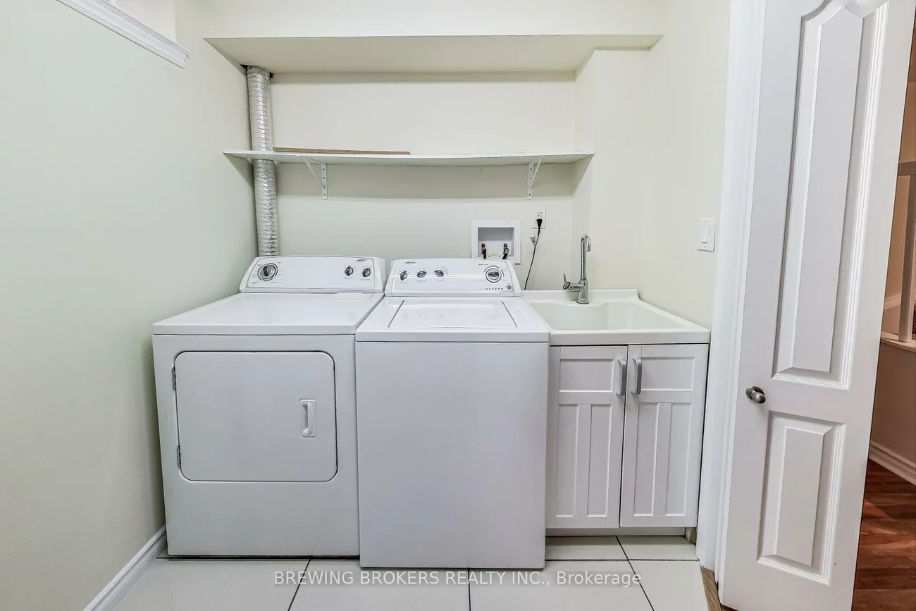 33, Pearcey, West Bayfield, Barrie