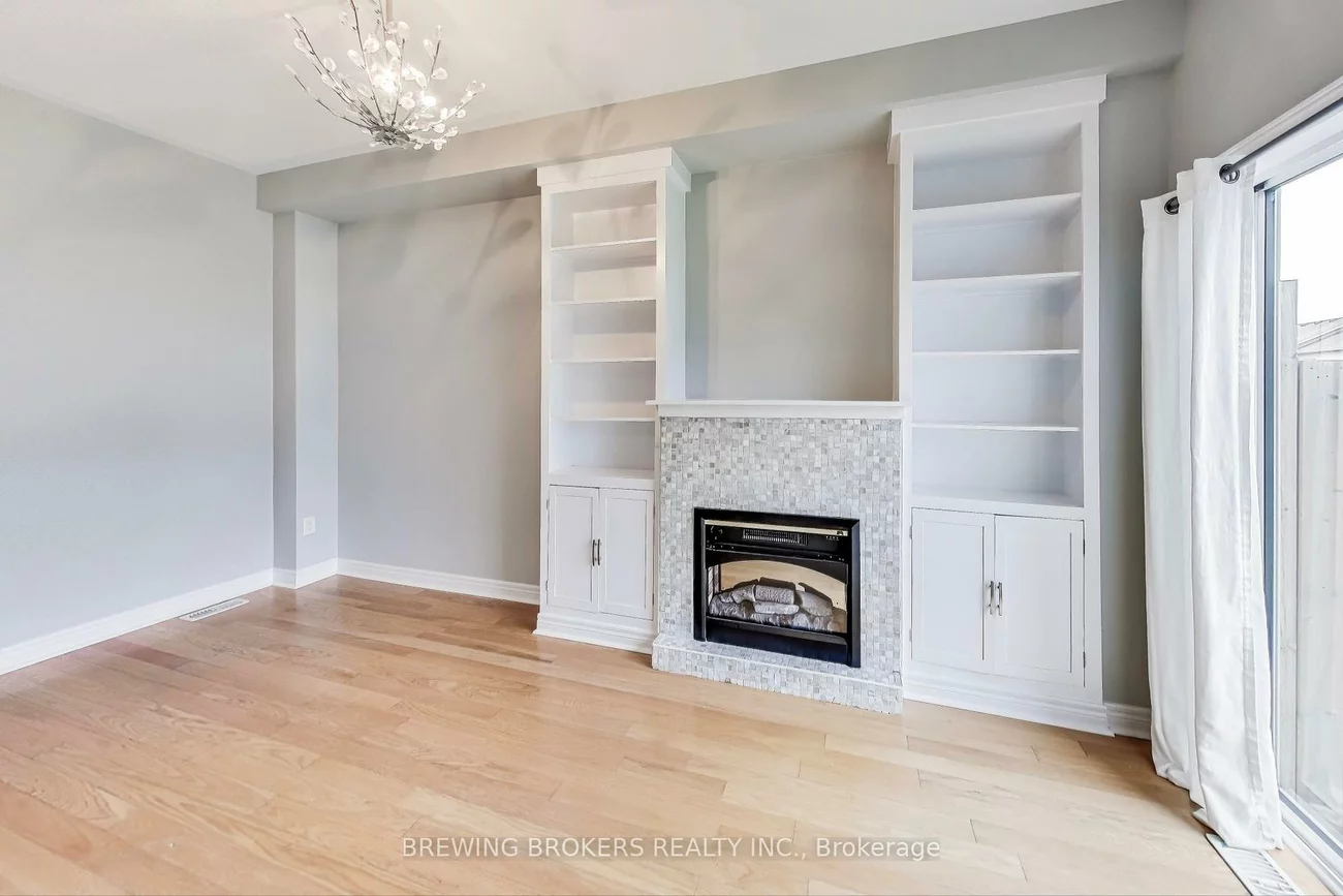 33, Pearcey, West Bayfield, Barrie