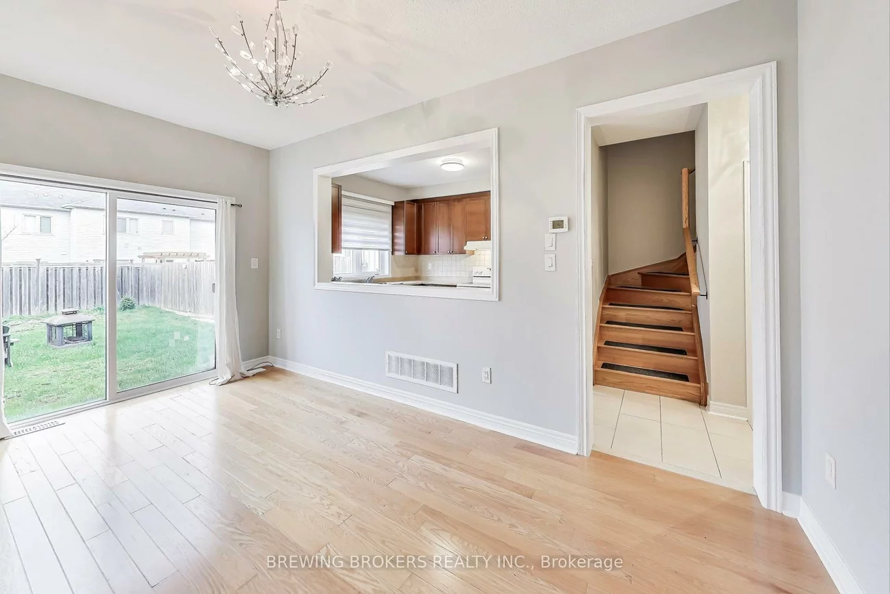 33, Pearcey, West Bayfield, Barrie