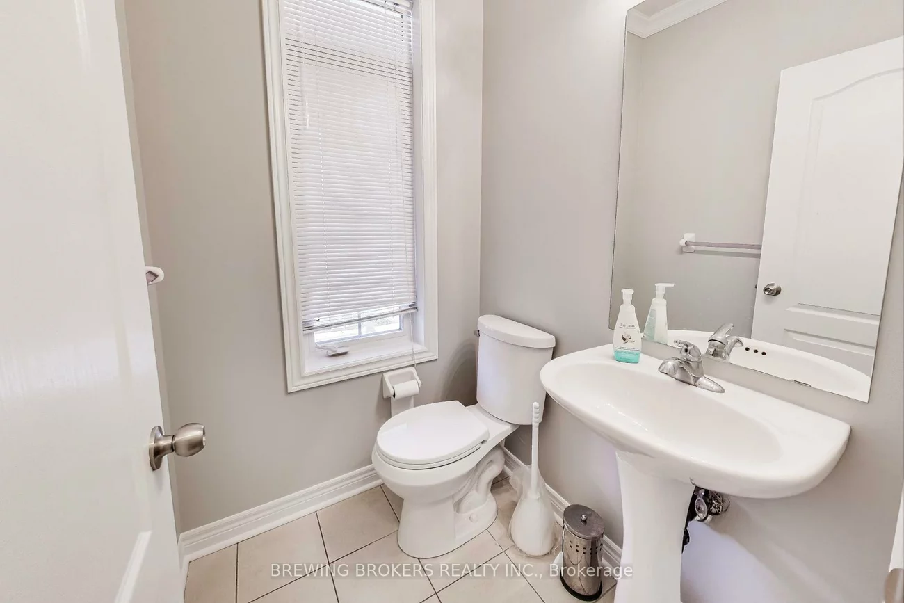 33, Pearcey, West Bayfield, Barrie