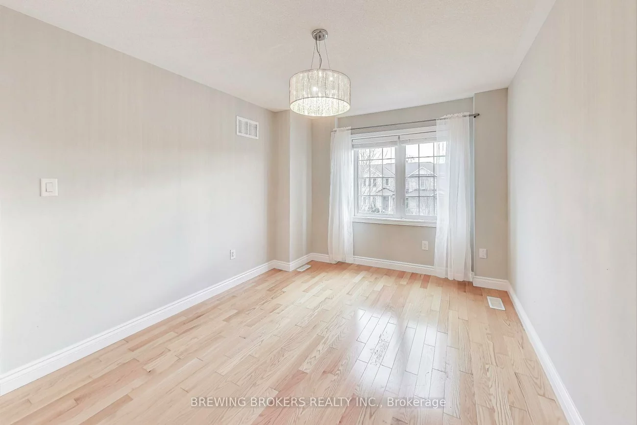 33, Pearcey, West Bayfield, Barrie