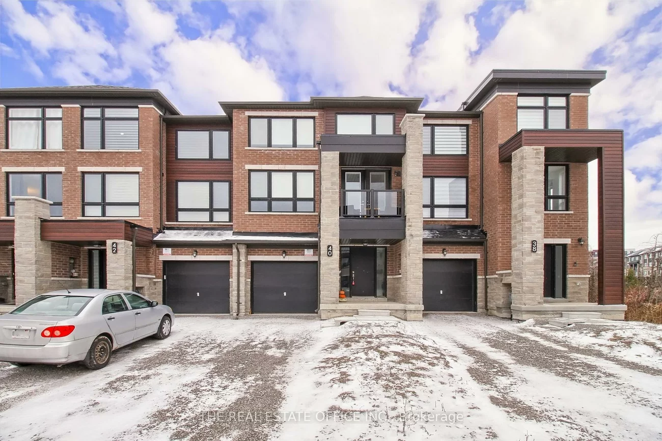 40, Blue Forest, Innis-Shore, Barrie