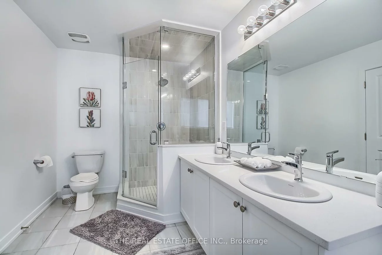 40, Blue Forest, Innis-Shore, Barrie