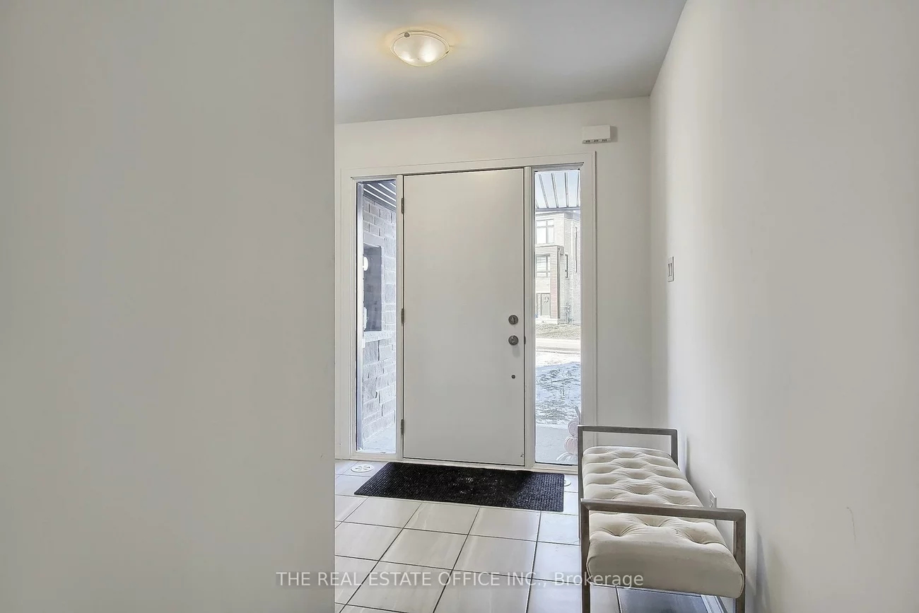40, Blue Forest, Innis-Shore, Barrie