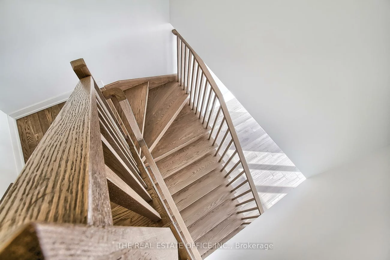 40, Blue Forest, Innis-Shore, Barrie