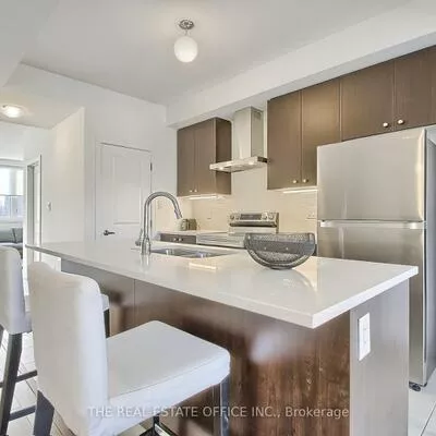 40, Blue Forest, Innis-Shore, Barrie