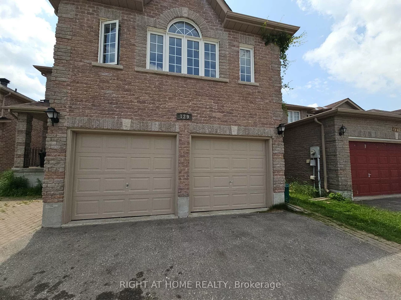 129, Dean, Painswick South, Barrie