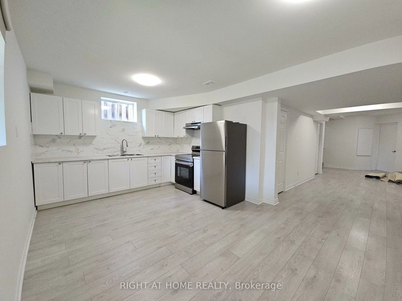 129, Dean, Painswick South, Barrie