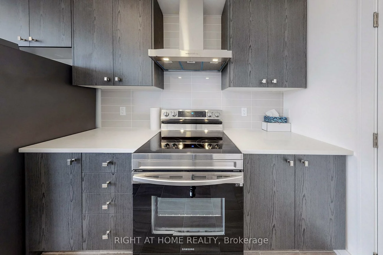 68, Blue Forest, Innis-Shore, Barrie