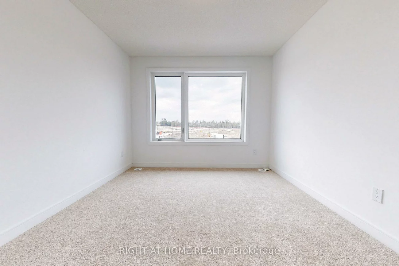 68, Blue Forest, Innis-Shore, Barrie