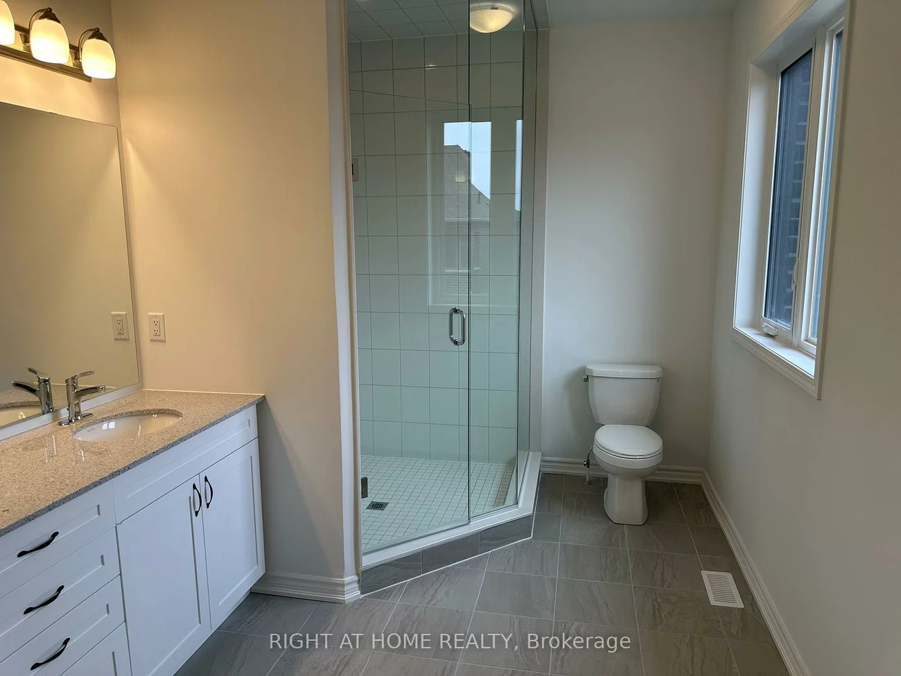 40, Suzuki, Painswick South, Barrie