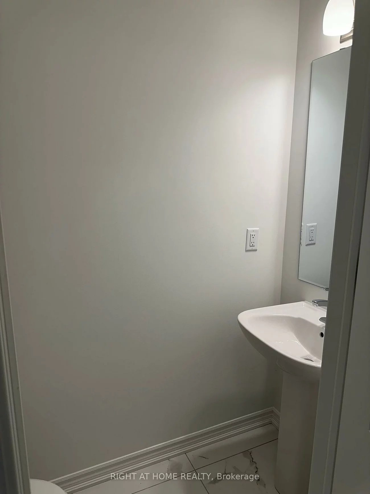 40, Suzuki, Painswick South, Barrie