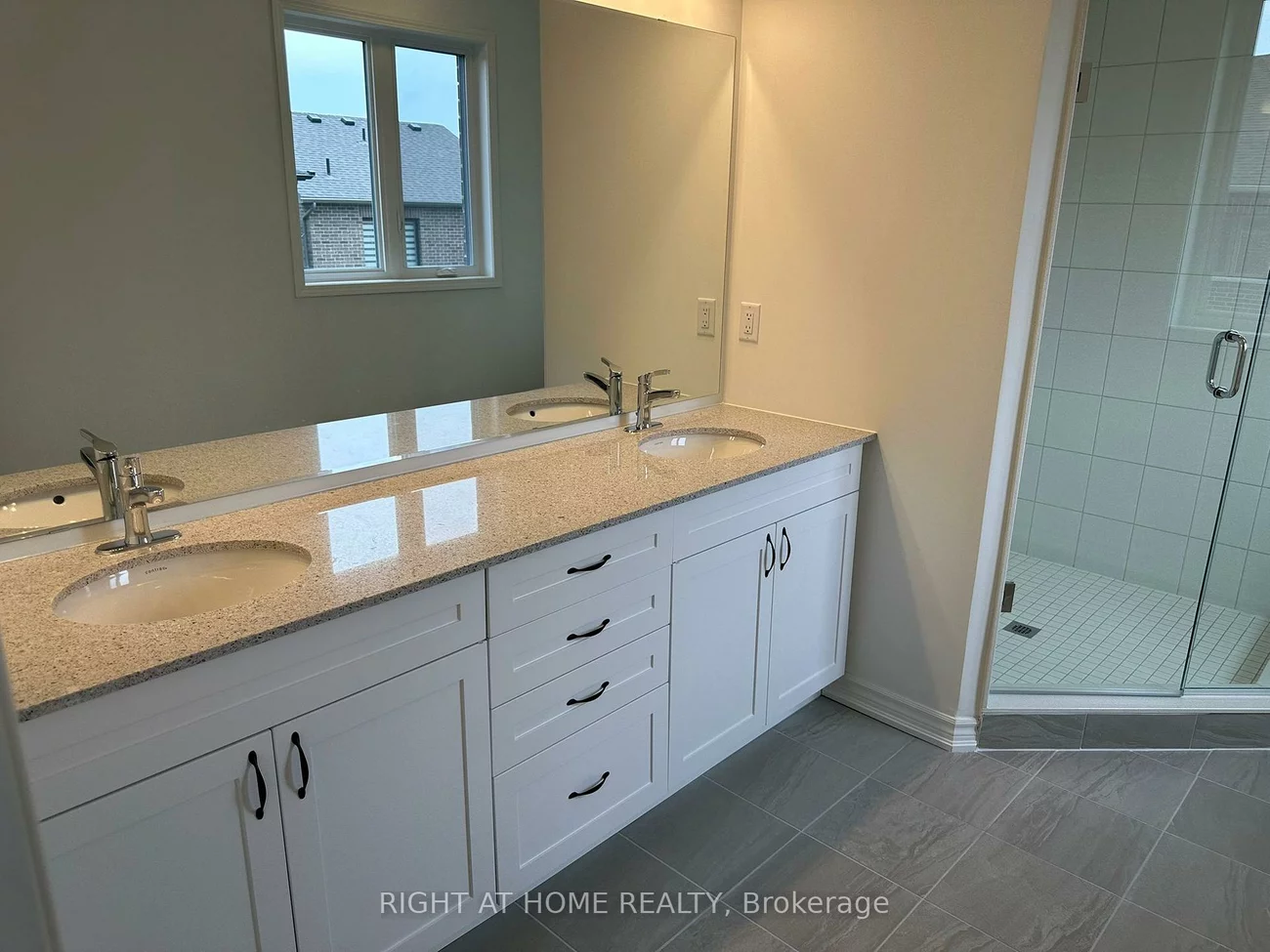 40, Suzuki, Painswick South, Barrie