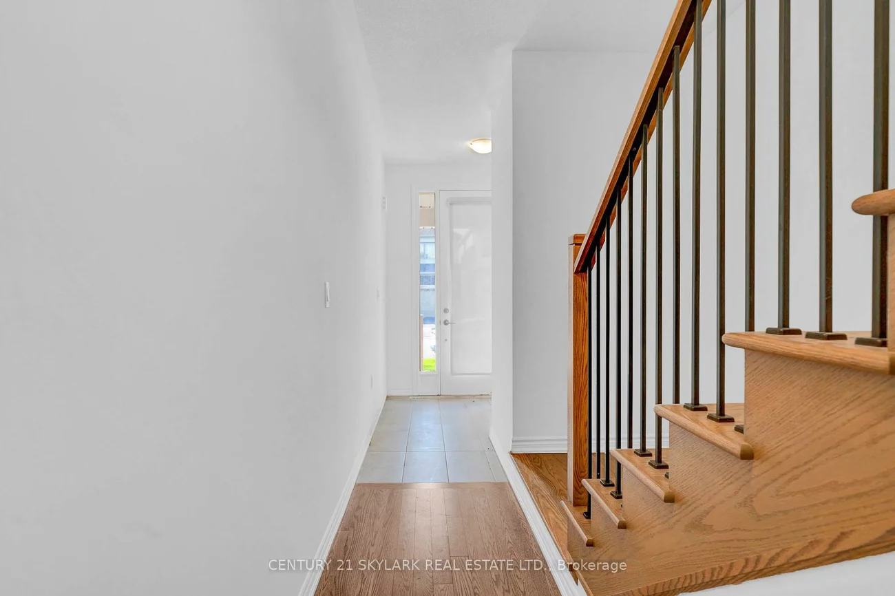 118, Shepherd, Painswick South, Barrie
