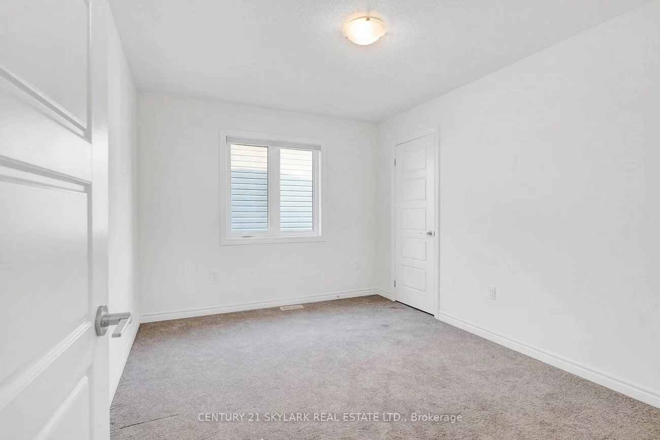 118, Shepherd, Painswick South, Barrie