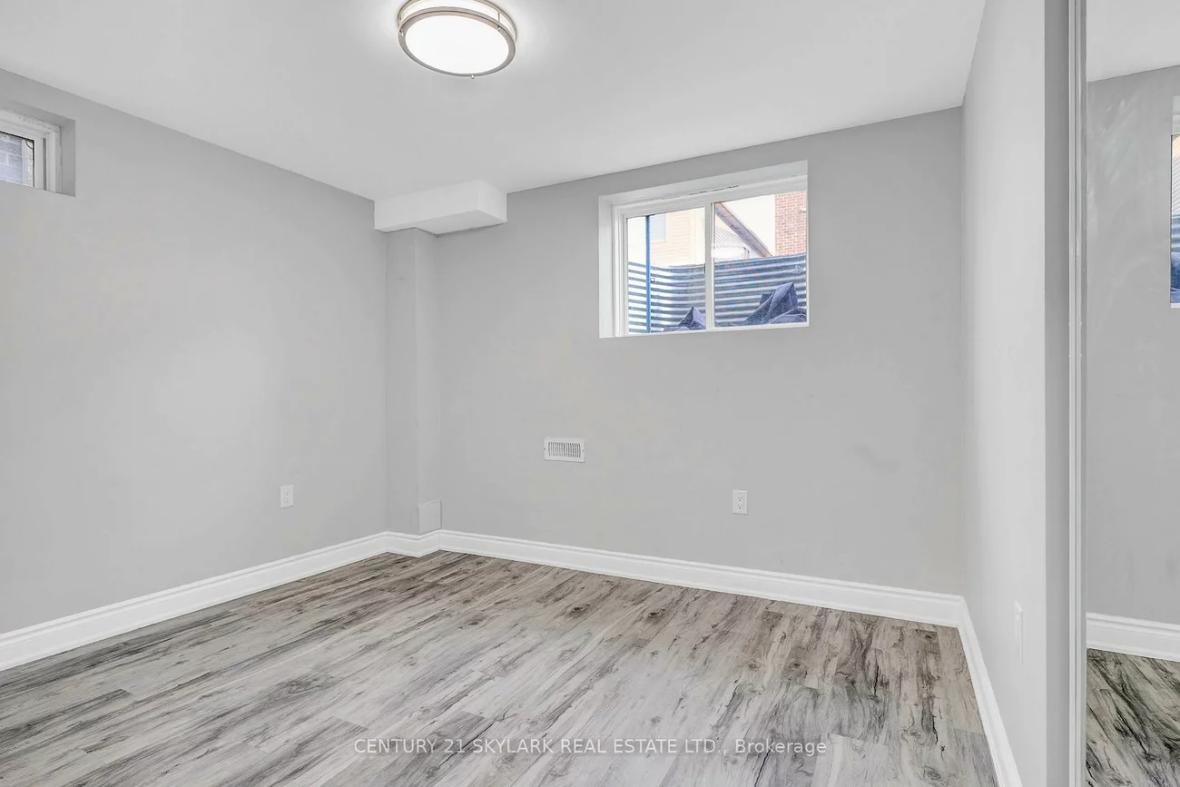 118, Shepherd, Painswick South, Barrie