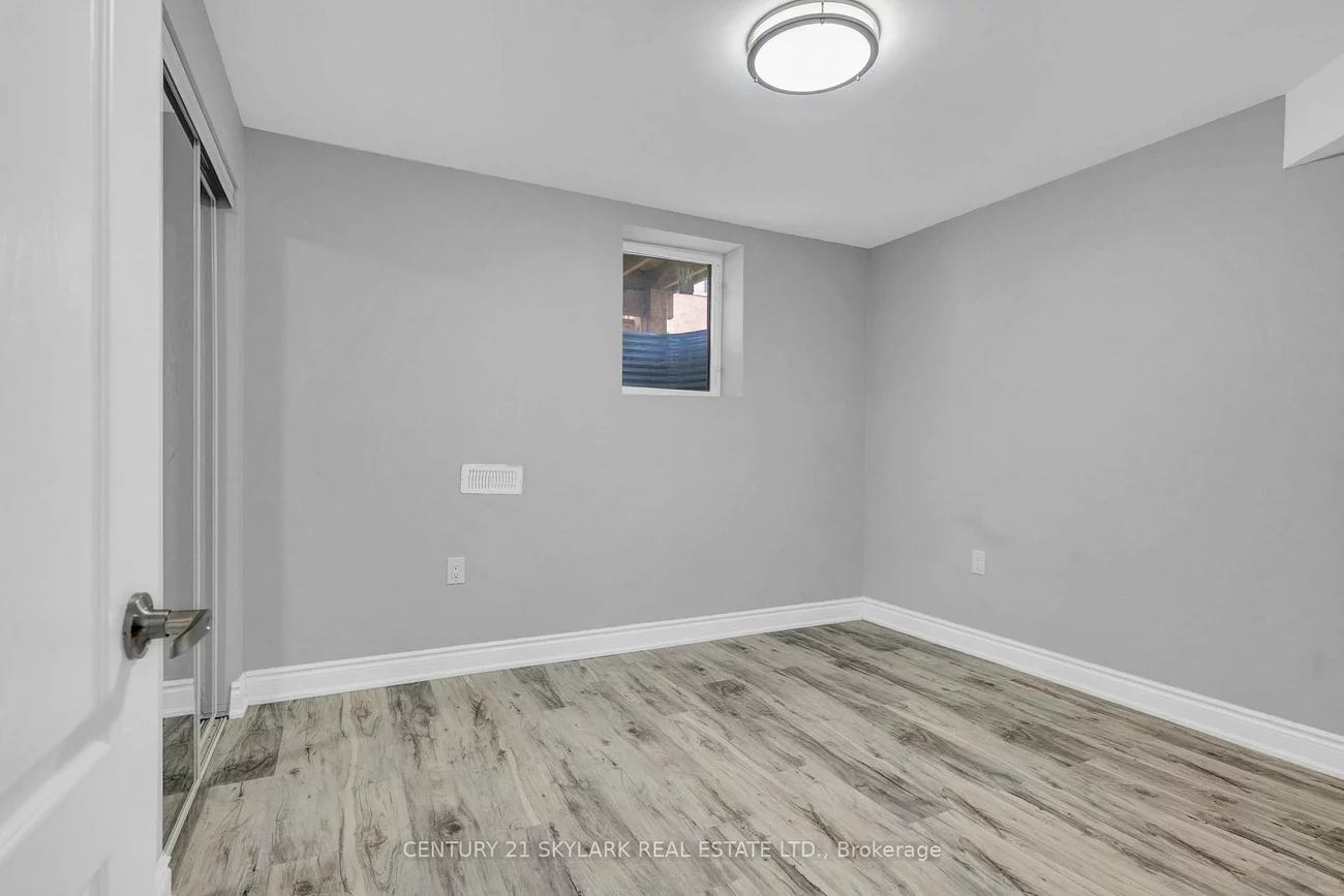118, Shepherd, Painswick South, Barrie