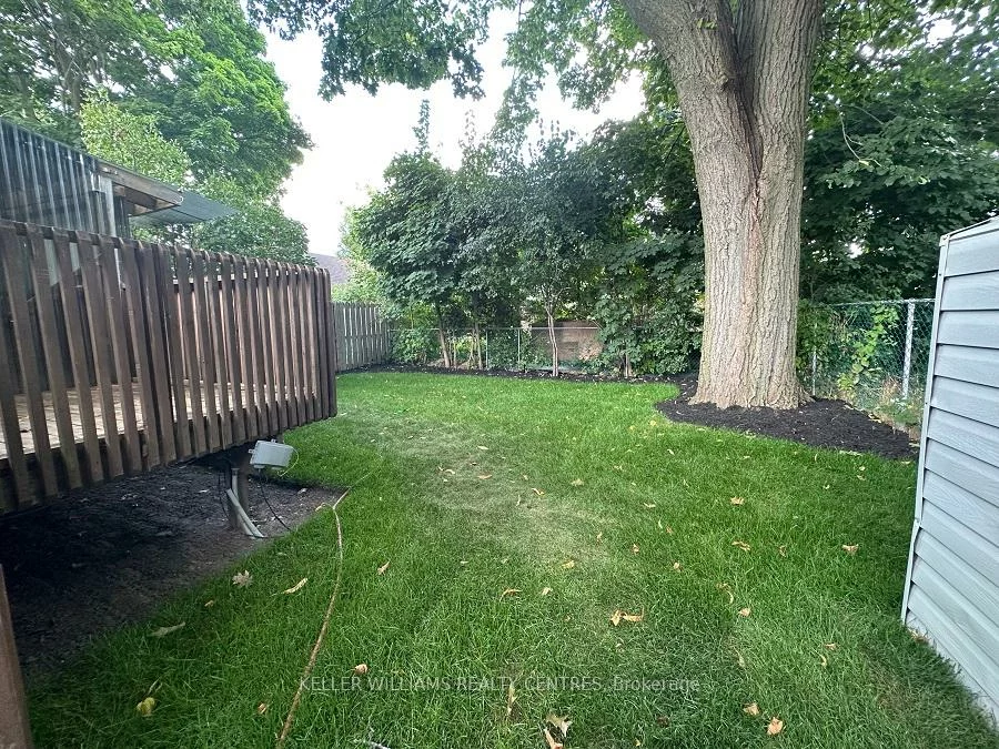 20, Queen, Codrington, Barrie