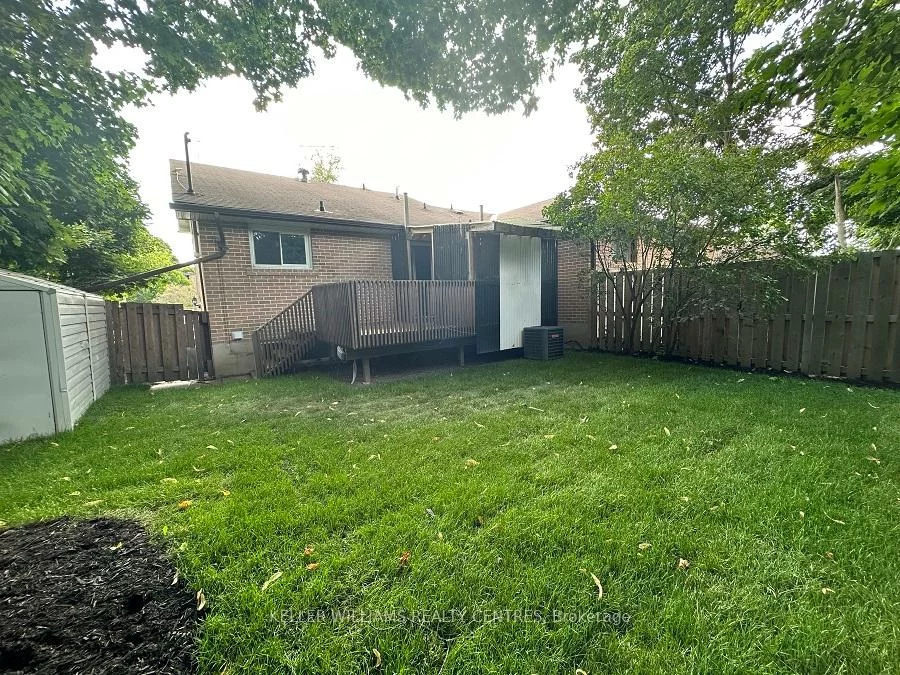 20, Queen, Codrington, Barrie