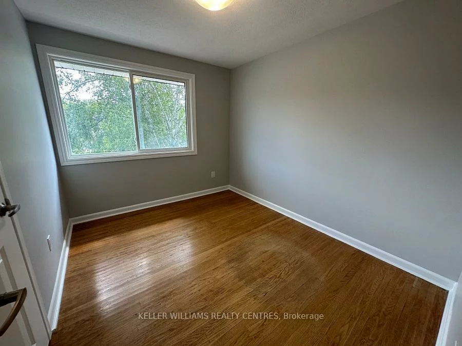 20, Queen, Codrington, Barrie