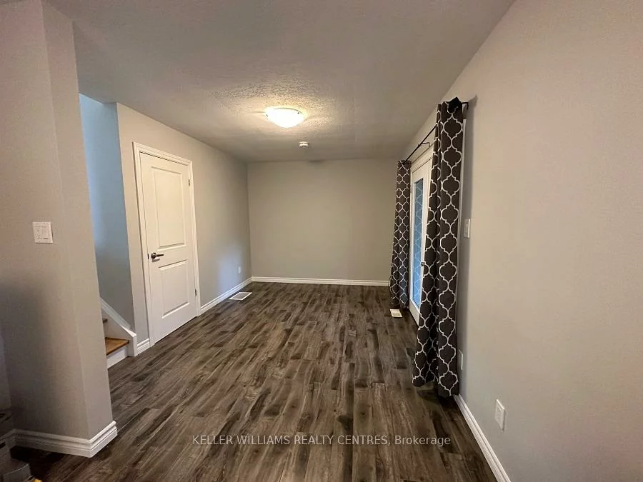 20, Queen, Codrington, Barrie